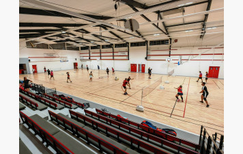 Reprise du badminton au gymnase du Poinçonnet entièrement refait à neuf